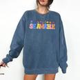 Se Amable Be Kind In Spanish Groovy Teacher Flowers Comfort Colors Sweatshirt Denim