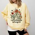 Cultivando Bilingues Dual Language Crew Bilingual Teacher Men Women Girls Kids Comfort Colors Sweatshirt Butter