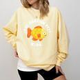 Que Hace Un Pez Nada Spanish Teacher Bilingual Teacher Dual Comfort Colors Sweatshirt Butter Que Hace Un Pez Nada Spanish Teacher Bilingual Teacher Dual Comfort Colors Sweatshirt Butter