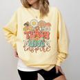 Teach Love Inspire Retro Groovy Daisy Back To School Teacher For Men Women Kids Comfort Colors Sweatshirt Butter Teach Love Inspire Retro Groovy Daisy Back To School Teacher For Men Women Kids Comfort Colors Sweatshirt Butter