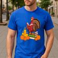 Turkey Reading Books Fall Thanksgiving Teacher Book Men's Casual T-Shirt Royal Blue