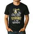 I Teach The Cutest Bees In The Beehive Kindergarten Teacher Men's Casual T-Shirt Black