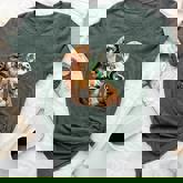 Vintage 90S Chihuahua Howling At The Moon Chihuahua Dog Mom Bella Canvas T-shirt