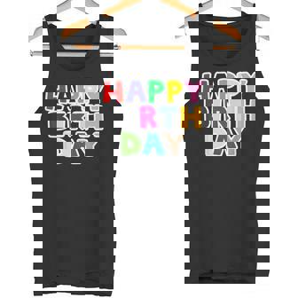 Happy Birthday（ハッピーバースデー）カラフルポップ【お誕生日 プリント】サプライズ 文字 イベントデザイン タンクトップ - Kawaiitshirt