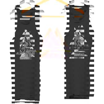 Taj Mahal Geometric Shapes India Sightseeing Tank Top | Mazezy