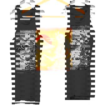 「夜明けの富士山と壮大な侍戦士」 タンクトップ - Kawaiitshirt