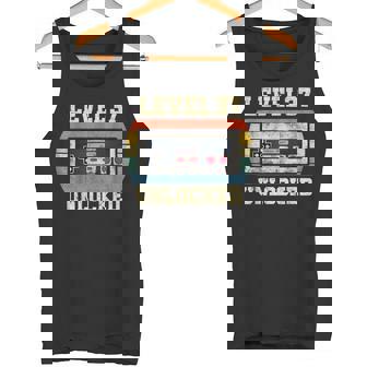 レベル 37 アンロック 37歳 ギフト 面白い ゲーマー 37歳の誕生日 タンクトップ - Kawaiitshirt