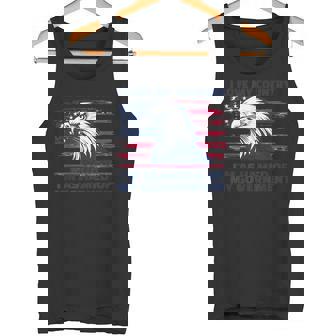 私は自分の国が大好きで、自分の政府が恥ずかしい タンクトップ - Kawaiitshirt