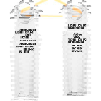 ヴィンテージの退職英語教師、面白い英語教師 タンクトップ - Kawaiitshirt