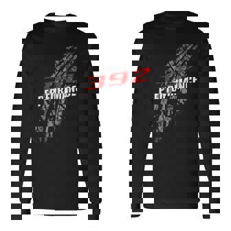 392 パフォーマンス 64 タイヤマーク レースカー 長袖Tシャツ - Kawaiitshirt