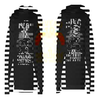 Niveau 18 Débloqué Enfin Adulte Gamer Rétro T-shirt à manches longues - Cadeauxyz