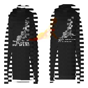 Punch The Monkey Built Different 3 ホワイトテキスト 長袖Tシャツ - Kawaiitshirt