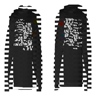 レトログルーヴィー。シャデーが多すぎることはありません。 長袖Tシャツ - Kawaiitshirt