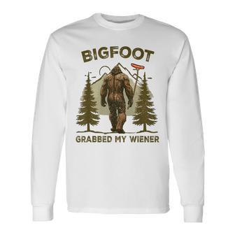 Retro Bigfoot Bigfoot Grabbed My Wiener Long Sleeve T-Shirt - Thegiftio UK