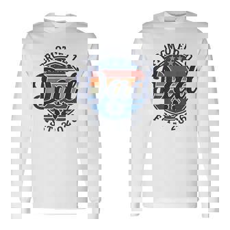 はじめてのお父さんがパパに昇進 2026 父の日男性 長袖Tシャツ - Kawaiitshirt