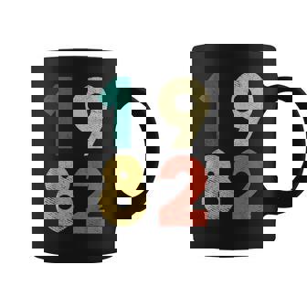 1982 デザイン レトロバースデーヴィンテージ 1982 コーヒーマグ - Kawaiitshirt