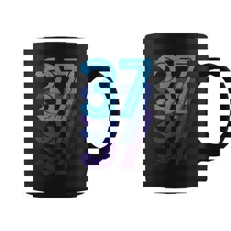 37ラッキーナンバー37歳誕生日スポーツチーム コーヒーマグ - Kawaiitshirt