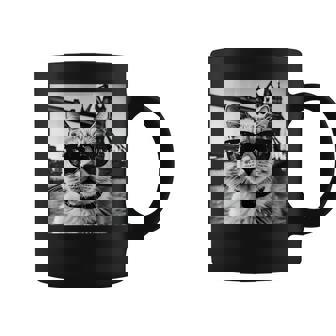 British Vacation And Cat Sightseeing In London Coffee Mug | Mazezy