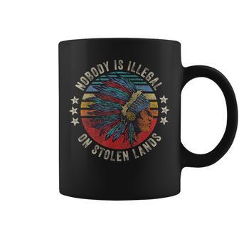 Nobody Is Illegal Ontolen Land Protest Politique Tasse - Cadeauxyz