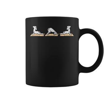 Yoga Deportes Ejercicio Meditación Relajarse Divertido Perro Yoga Poses Taza de café - Regaloses