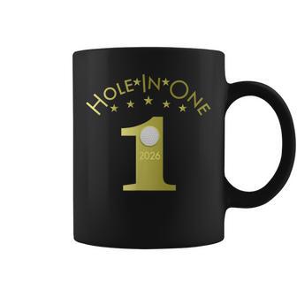 ゴルファーのためのゴルフホールインワン2026スポーツテーマゴルフデザイン Hole In One 2026 コーヒーマグ - Kawaiitshirt