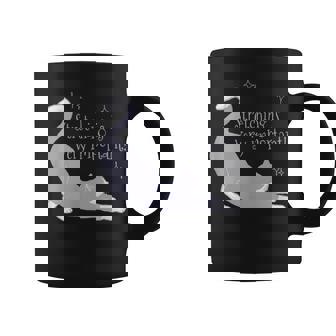 ストレッチは大事！ 猫 ネコ 愛猫 伸び 柔軟 ハチワレ 靴下猫 シンプル かわいい 癒やし メンズ レディース キッズ コーヒーマグ - Kawaiitshirt