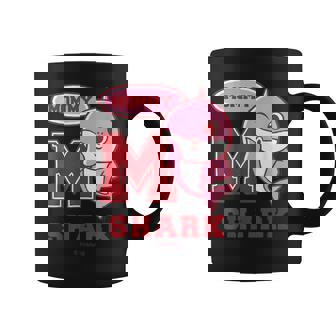 ママシャーク・レトロ・ベイシャーク・サメなかぞく・プレゼント・キッズ・メンズ・ウーマンズ コーヒーマグ - Kawaiitshirt