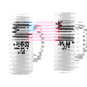 Victory 1776 愛国的 ベッツィー・ロス アメリカ国旗 星13個 コーヒーマグ - Kawaiitshirt