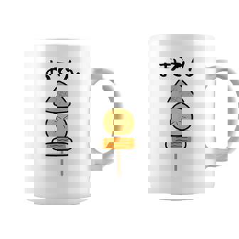 【おでん】こんにゃく 大根 ちくわ 可愛い 串 面白い おもしろ ネタ ウケ狙い 飲食店 食べ物 具材 煮物 鍋料理 冬 コーヒーマグ - Kawaiitshirt