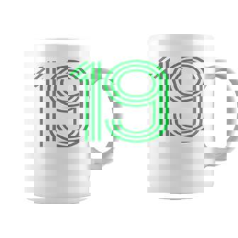 ナンバー19シャツ レトロユニフォーム ヨーロッパスタイル バックプリントジャージ コーヒーマグ - Kawaiitshirt