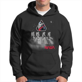 Nasa Artemis Ii Misión Astronautas Caminando En El Espacio Sudadera - Regaloses