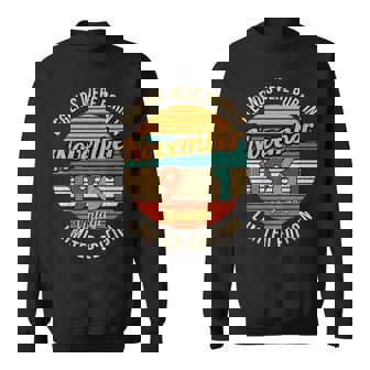 1961年11月生まれのレジェンドたち 62歳の誕生日 スウェットシャツ - Kawaiitshirt