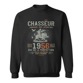 Chasseur Né En 1956 Anniversaire Humour Chasseanglier Sweater e - Cadeauxyz