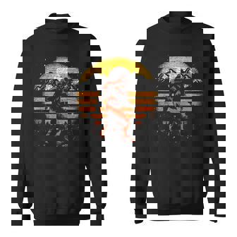 Cryptideasquatch Créature Légendaire Retro Bigfoot Sweater e - Cadeauxyz