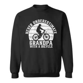 El Abuelo En Bicicleta Nuncaubestima Al Abuelo Con Una Bicicleta Camisa de entrenamiento - Regaloses