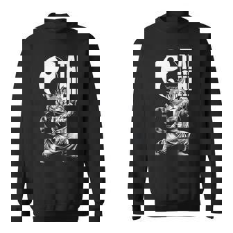 Kawaii Cat Demonstrating Tai Chi Martial Arts Yin & Yang Small Black Sweatshirt - Thegiftio