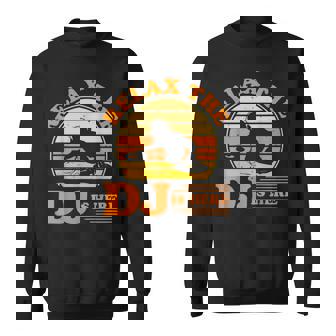 Relájate El Dj Está Aquí Dj Legend Divertido Dj Disc Jockey Papá Camisa de entrenamiento - Regaloses