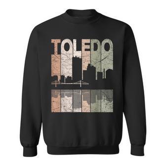 Toledo Vintage Toledo Ohio Retro Toledo Skyline Small Black Sweatshirt - Thegiftio