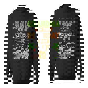 Wild Grandma Of The Birthday Boy Zoo Safari Jungle Animal Sweatshirt | Seseable FR