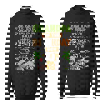 Wild Grandpa Of The Birthday Boy Zoo Safari Jungle Animal Sweatshirt | Seseable FR
