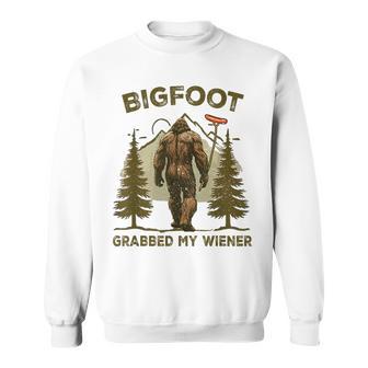 Retro Bigfoot Bigfoot Grabbed My Wiener Sweatshirt - Thegiftio UK
