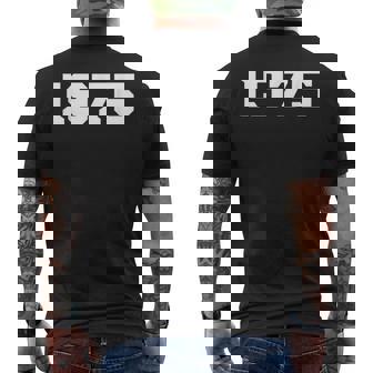 1975年生まれ 1975 誕生日 1975 メンズTシャツ バックプリント - Kawaiitshirt