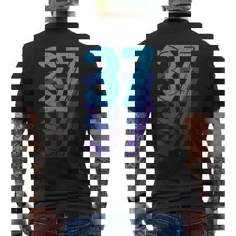37ラッキーナンバー37歳誕生日スポーツチーム メンズTシャツ バックプリント - Kawaiitshirt