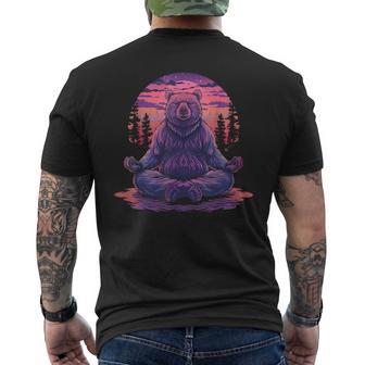 Bär Meditation Natur Buddhistisch Zen Buddhapirituelles Yoga T-Shirt mit Rückendruck - Geschenkecke