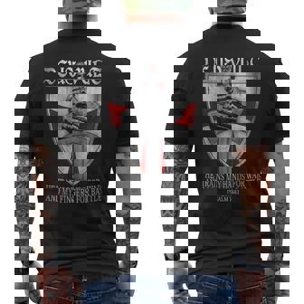 Deusult He Trains My Hands For War Templar Knights メンズTシャツ バックプリント - Kawaiitshirt