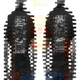 Essere Un Pompiere È Unacelta Essere Unigile Del Fuoco In Pensione T-shirt da uomo con stampa posteriore - Novitaregali