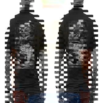 Selfie Of Cat With Bigfoot Eating Pizza With An Alien Men's T-shirt Back Print - Monsterry