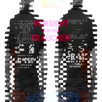 Lustigeorsichtor Der Frau Der Hund Ist Harmlos T-Shirt mit Rückendruck - Seseable