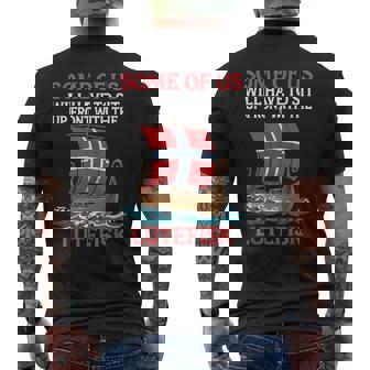 Lutefisk Who Will についてお子様に話さないでください。 メンズTシャツ バックプリント - Kawaiitshirt