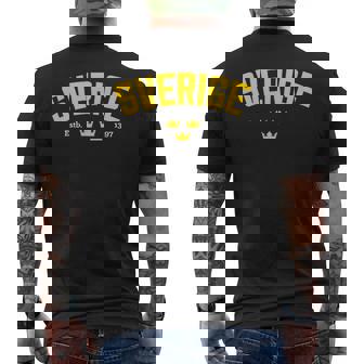 Sverige スウェーデン トレ クロナー スウェーデン ホリデー メンズTシャツ バックプリント - Kawaiitshirt